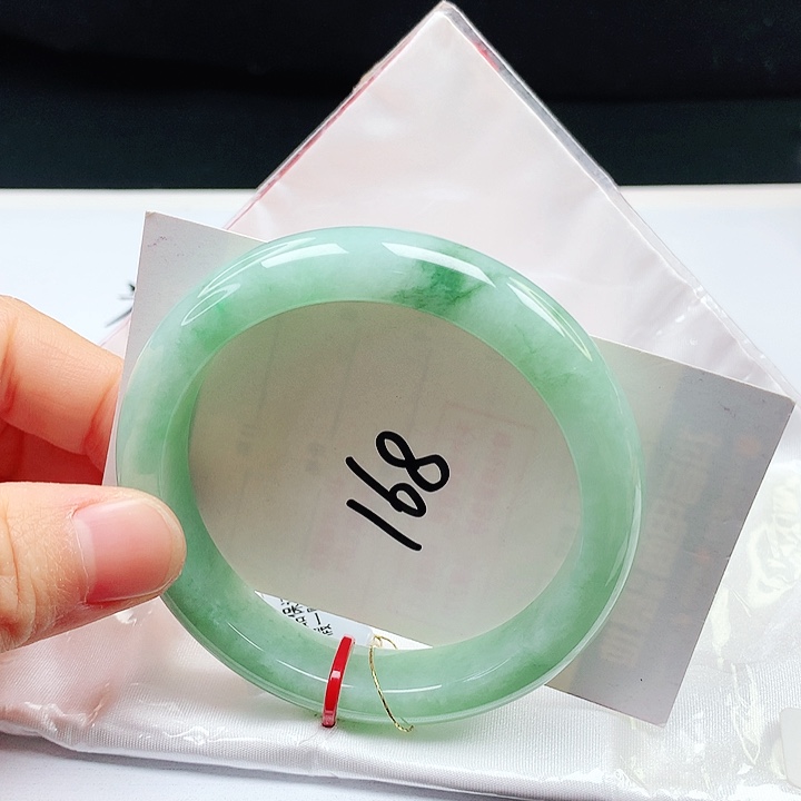 翡翠手镯未镶嵌57➕圈口