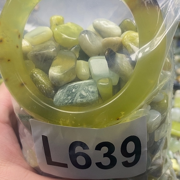 岫玉鱼缸石未镶嵌