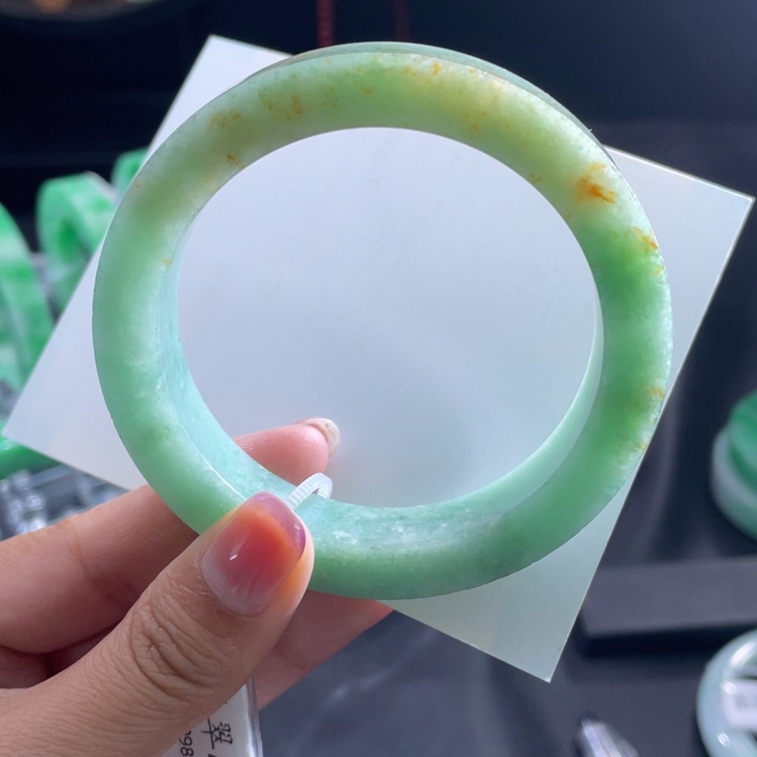 未镶嵌手镯定制翡翠