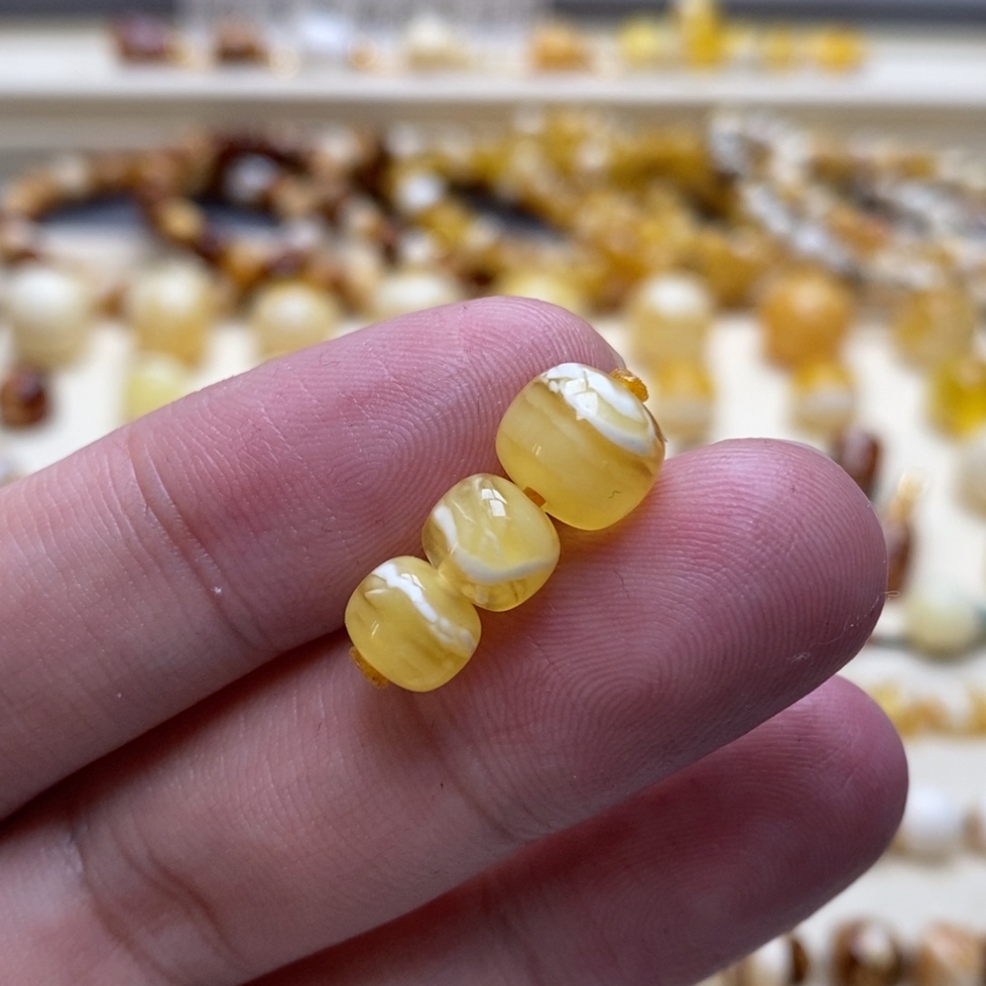 琥珀未镶嵌珠宝奇石