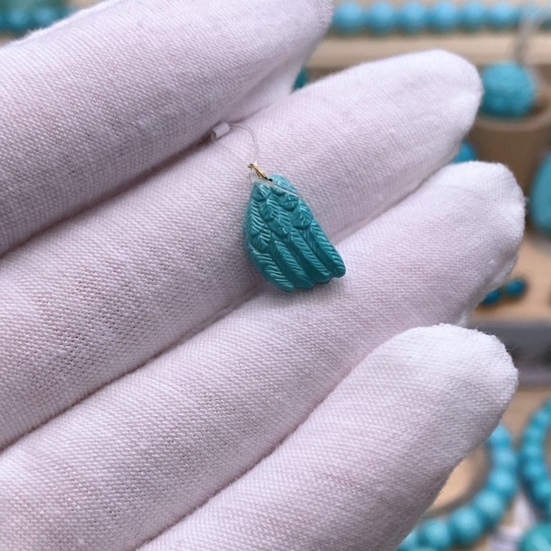 绿松石未镶嵌珠宝奇石