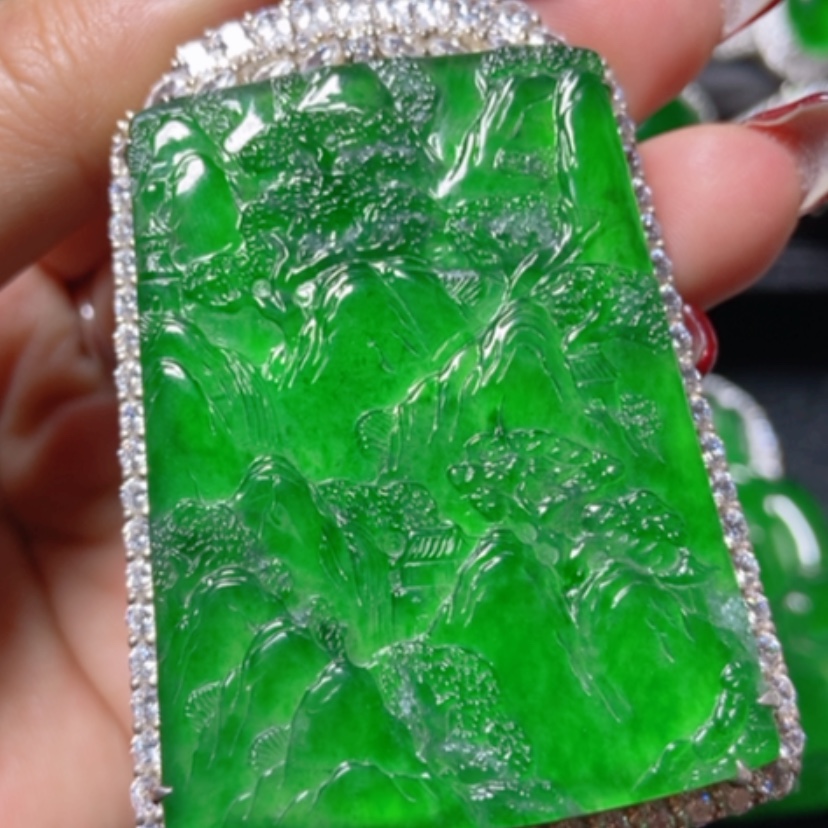 【闪购商品】翡翠颈饰银S925镶嵌翡翠