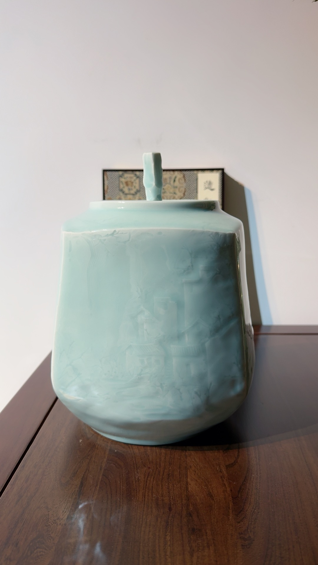 卢伟孙代表作山水清音盖罐