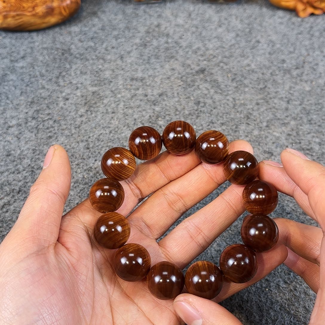 柏木（崖柏）1.8黑金骨