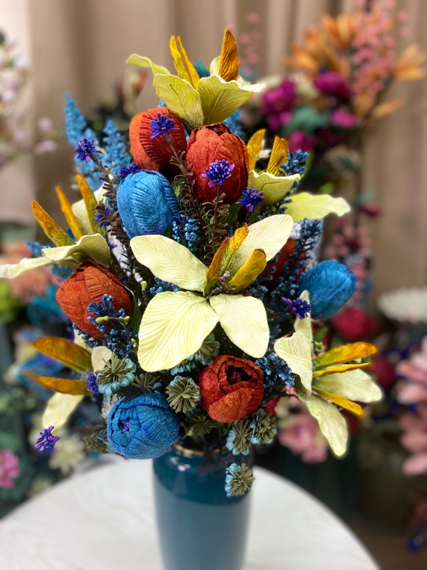 仿真玫瑰花束仿真百合花束绣球花束餐桌摆放家居客厅卧室摆放