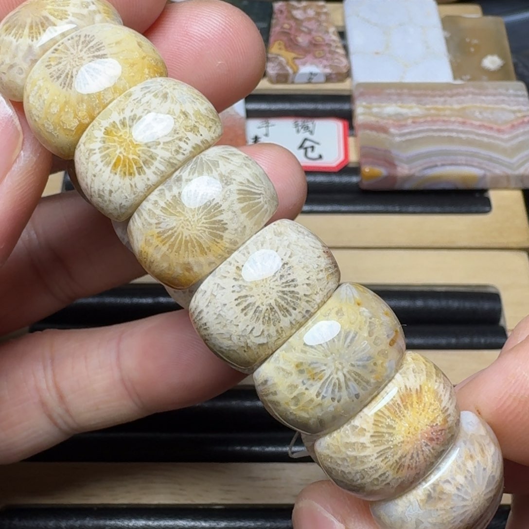 硅化玉纯天然色有机玉石未镶嵌