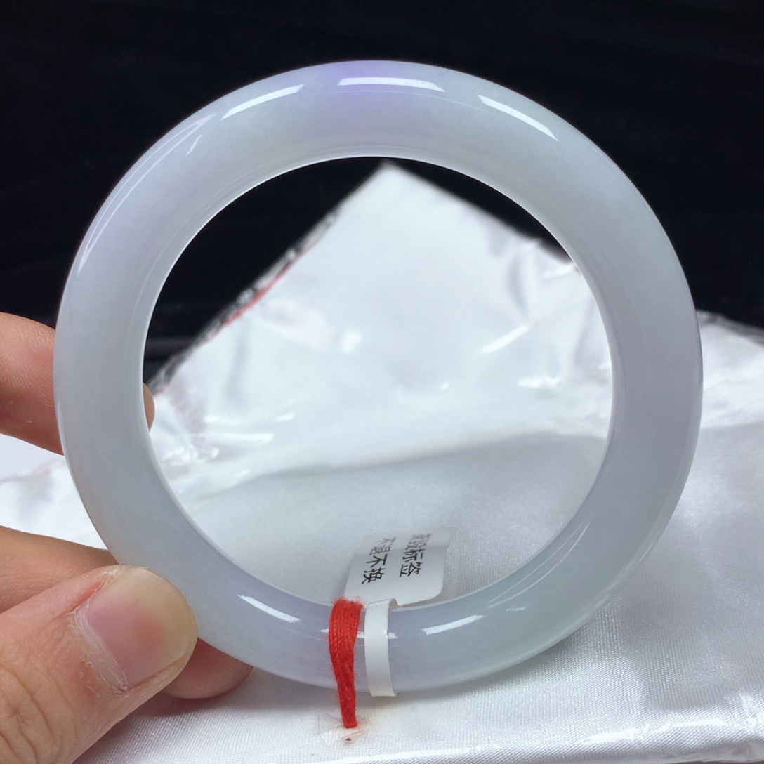 翡翠手镯（圆镯）未镶嵌58.8