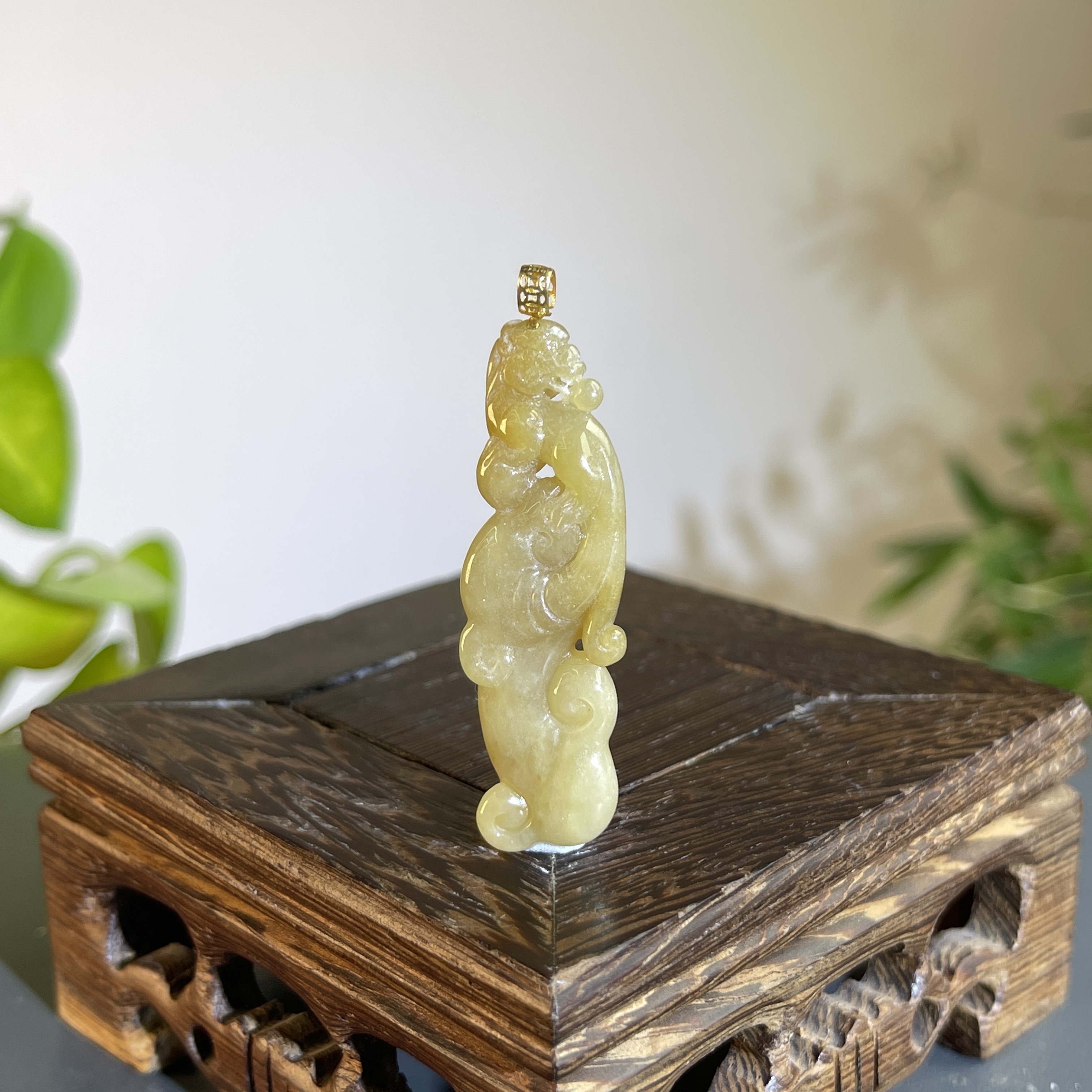 JXW20-72  天然缅甸A货翡翠 18K扣泡泡龙