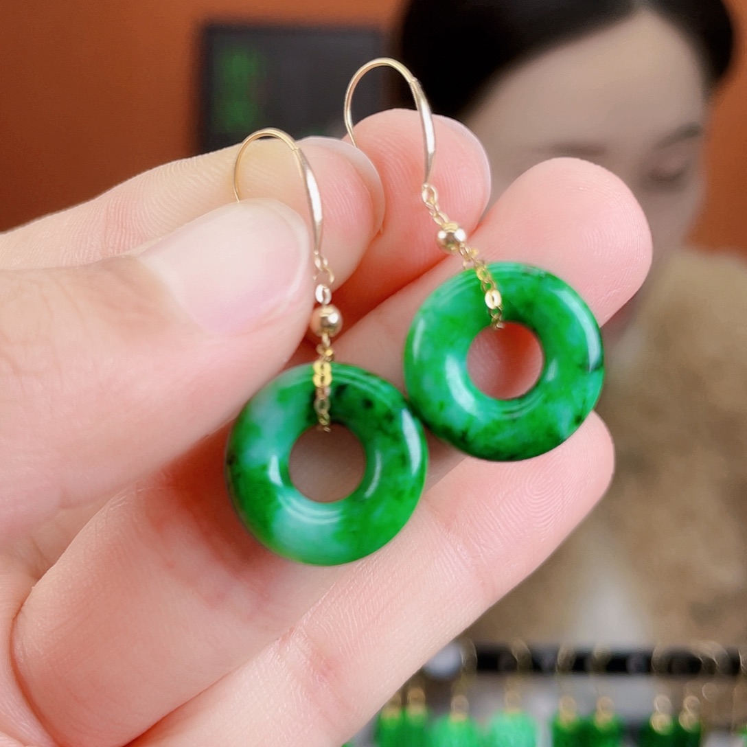 翡翠18K金镶嵌耳饰