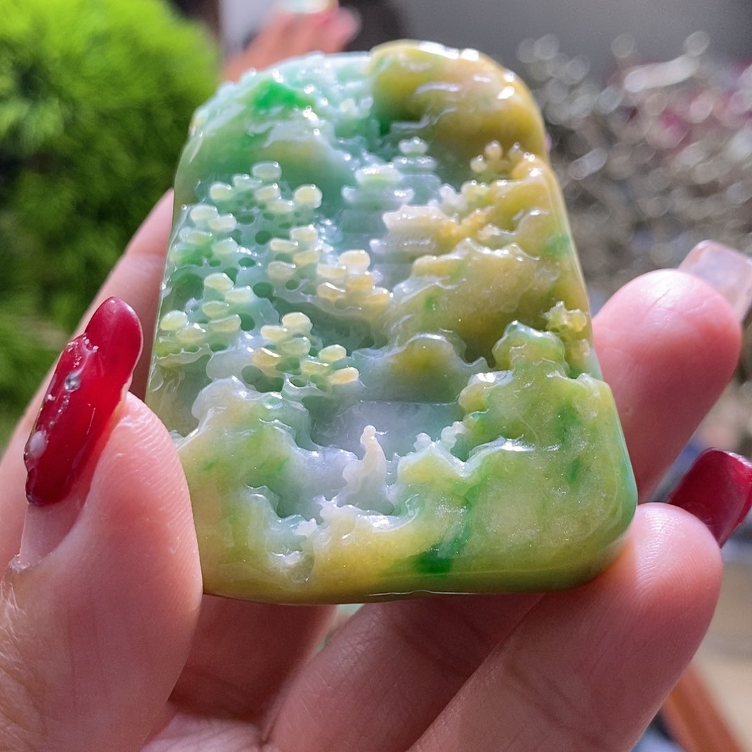 【闪购商品】翡翠颈饰未镶嵌山水