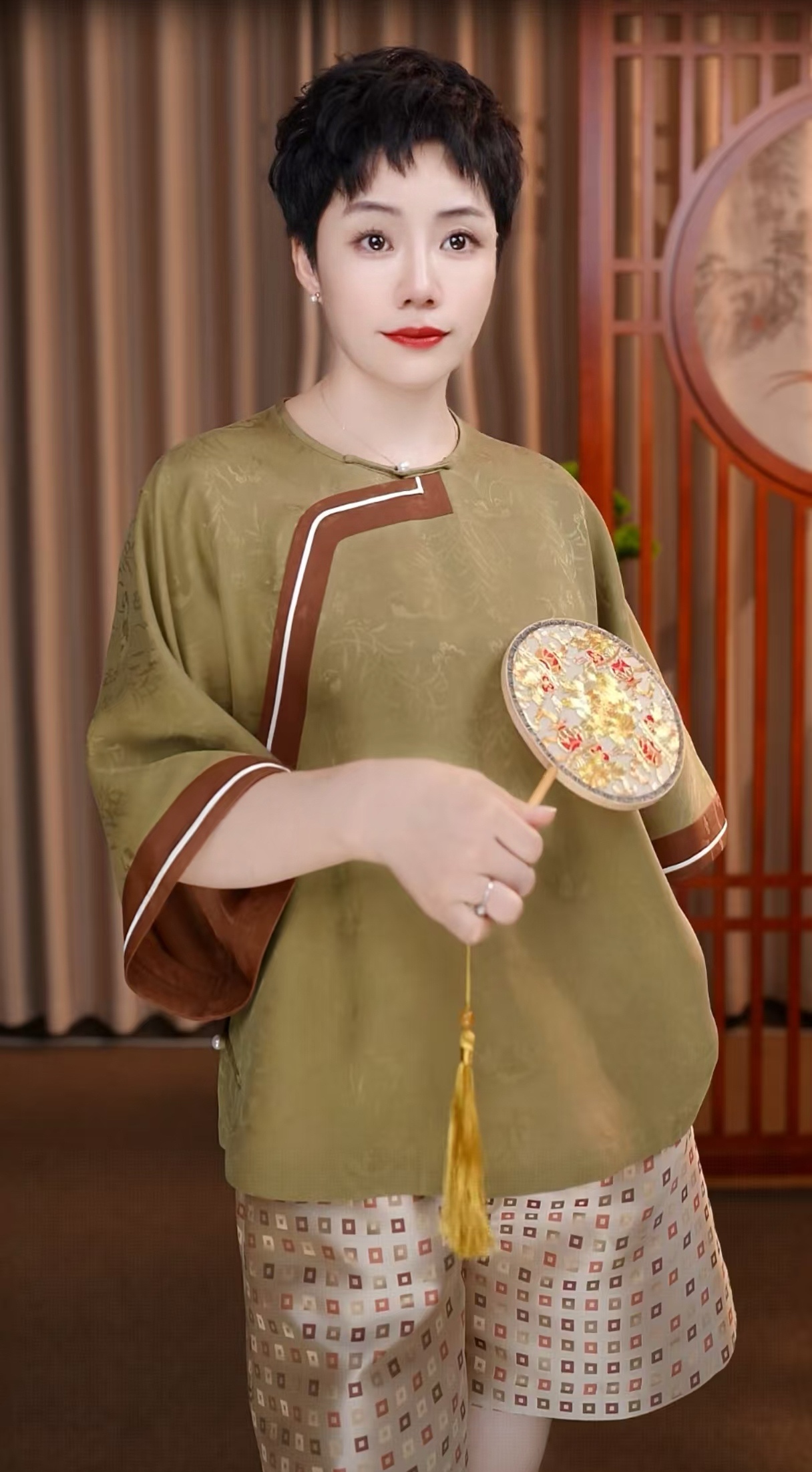 寨优袡【20326】四经绞罗红云纱百搭姐姐服上衣(样衣甩货价)