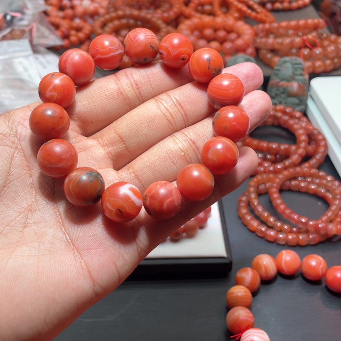 南红玛瑙手链未镶嵌