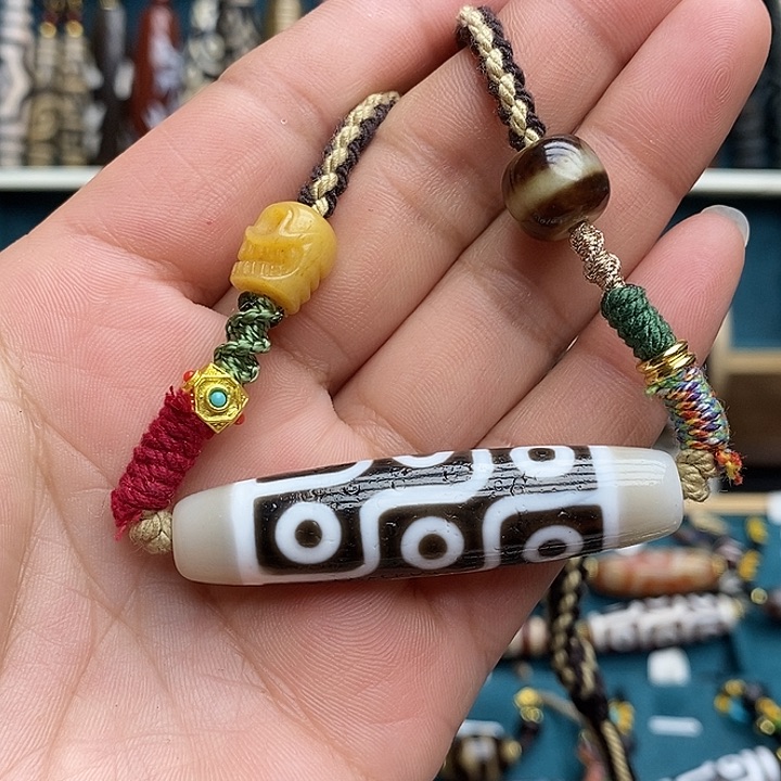 玛瑙/玉髓合金颈饰主***角