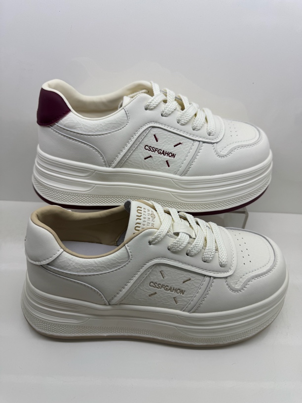 卡家2025春款新款真皮厚底时尚超轻底好穿百搭小白鞋