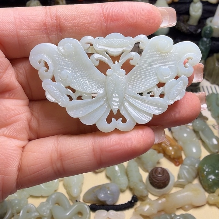 和田玉（糖玉）未镶嵌颈饰