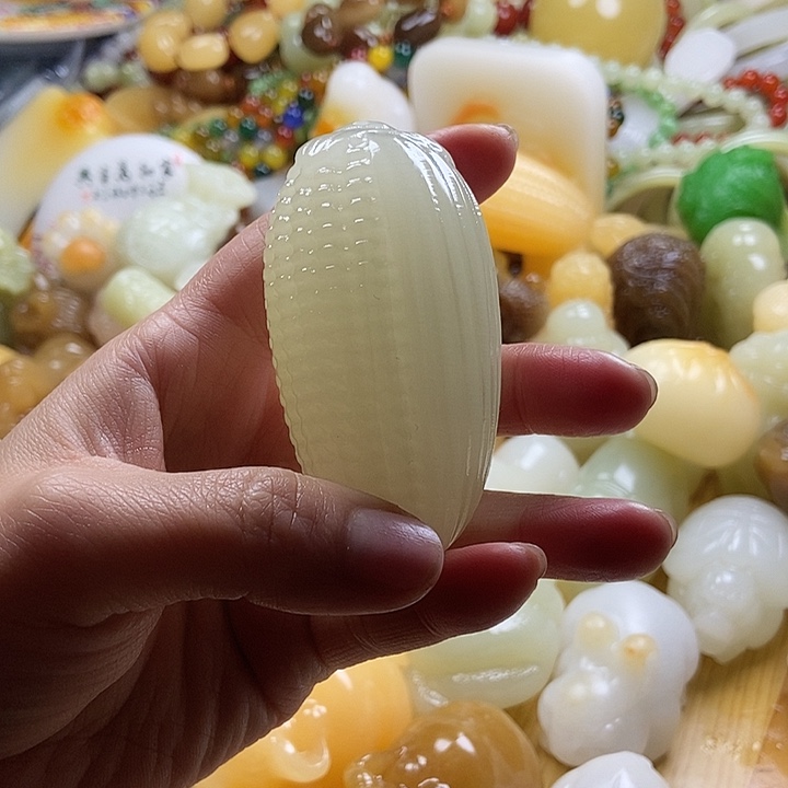 完全开放手把件玉米
