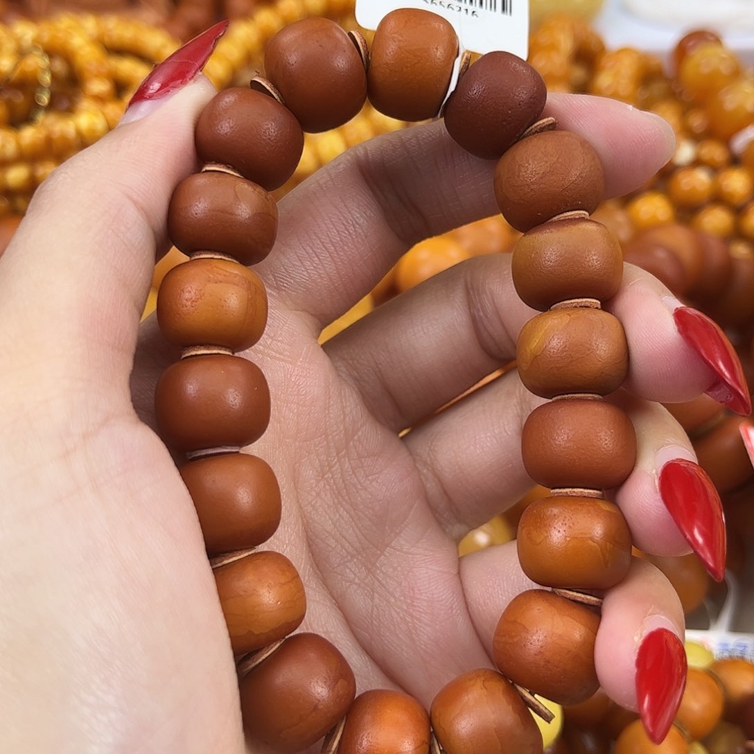 琥珀颈饰未镶嵌蜜蜡