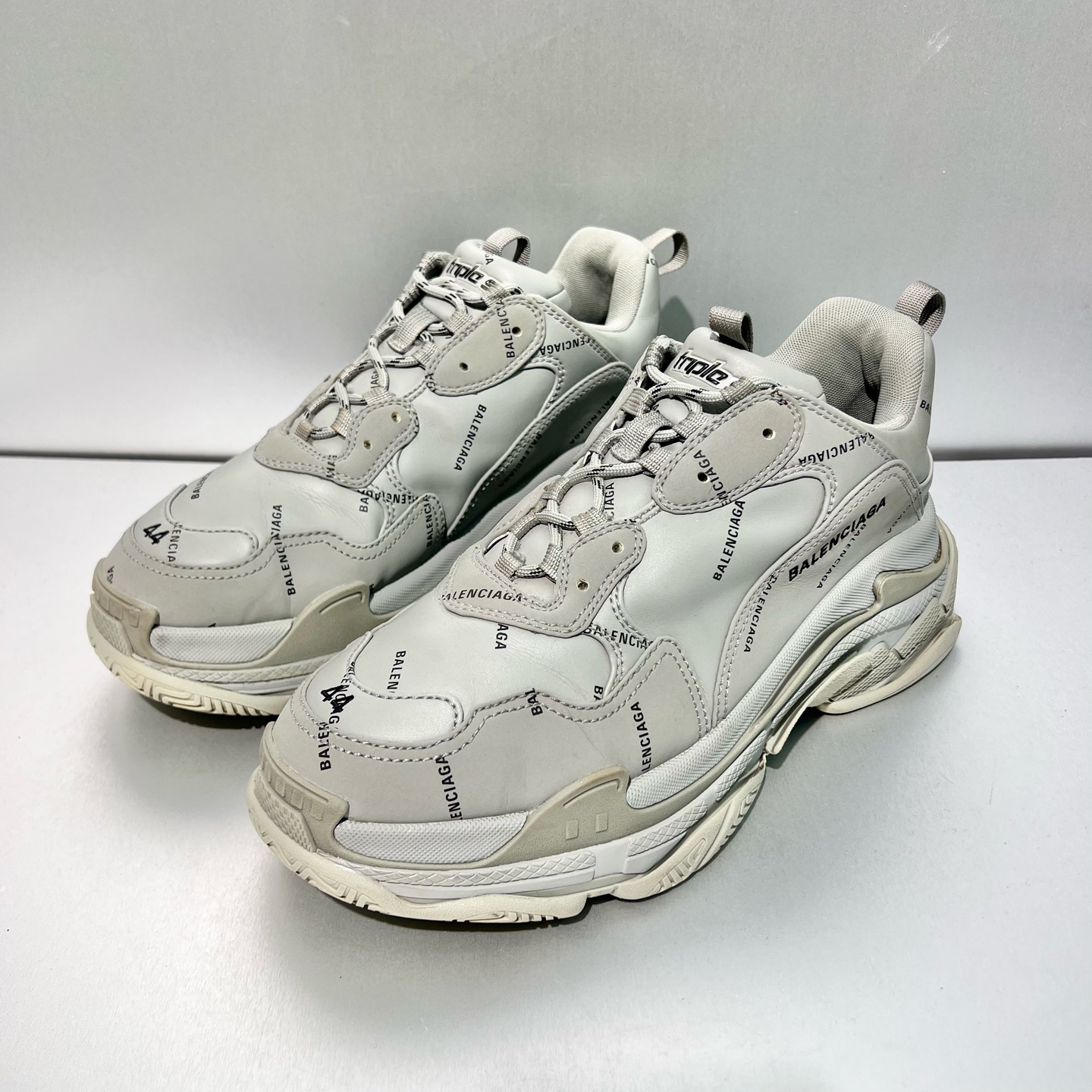 99新 Balenciaga/巴黎世家  triple s 灰弹幕/44码/x3124（北京）