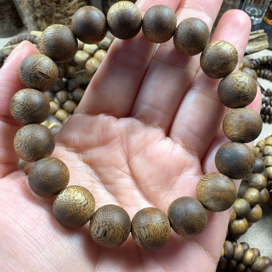 ****ㅤ沉香沉香碎屑奇楠海南陆河老料11.1