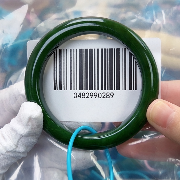 和田玉未镶嵌手镯微瑕5859