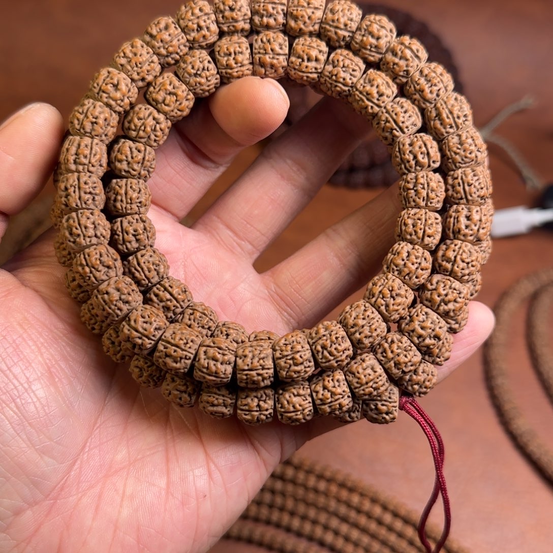 遇***点吊坠金刚菩提魔丸108