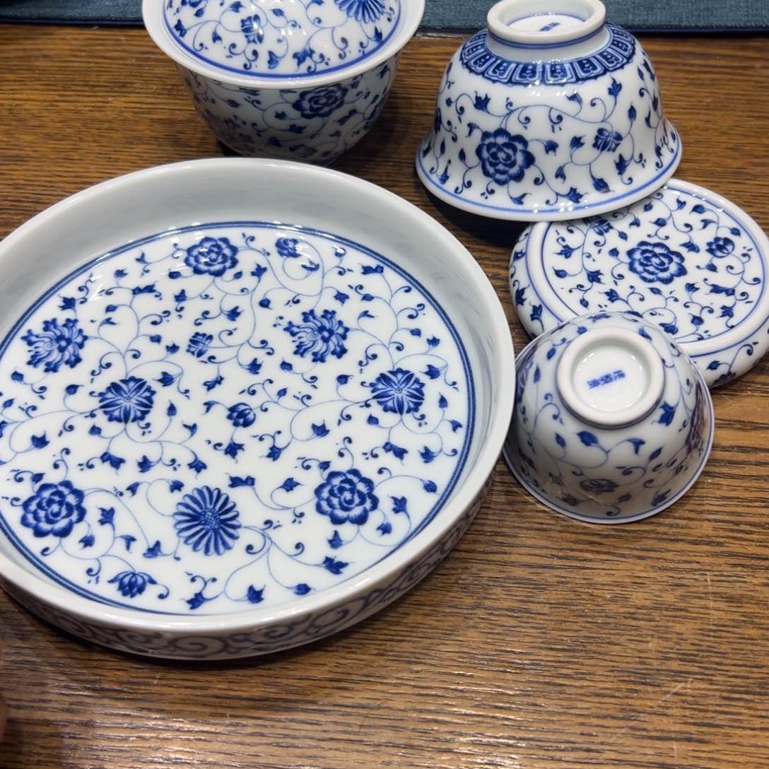 景德镇瓷器精品陈列展品等