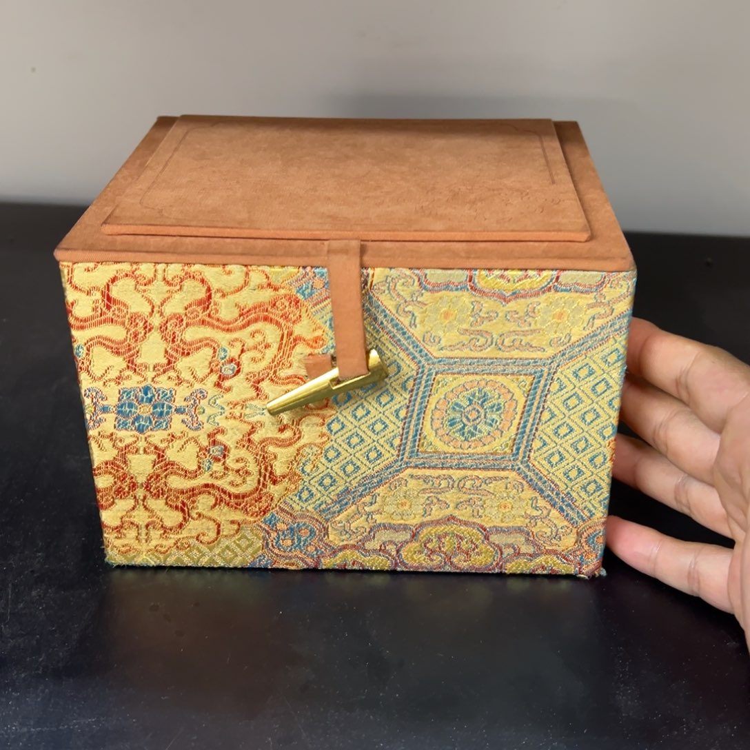 茶壶紫砂汽修厂和生产厂之间建立一