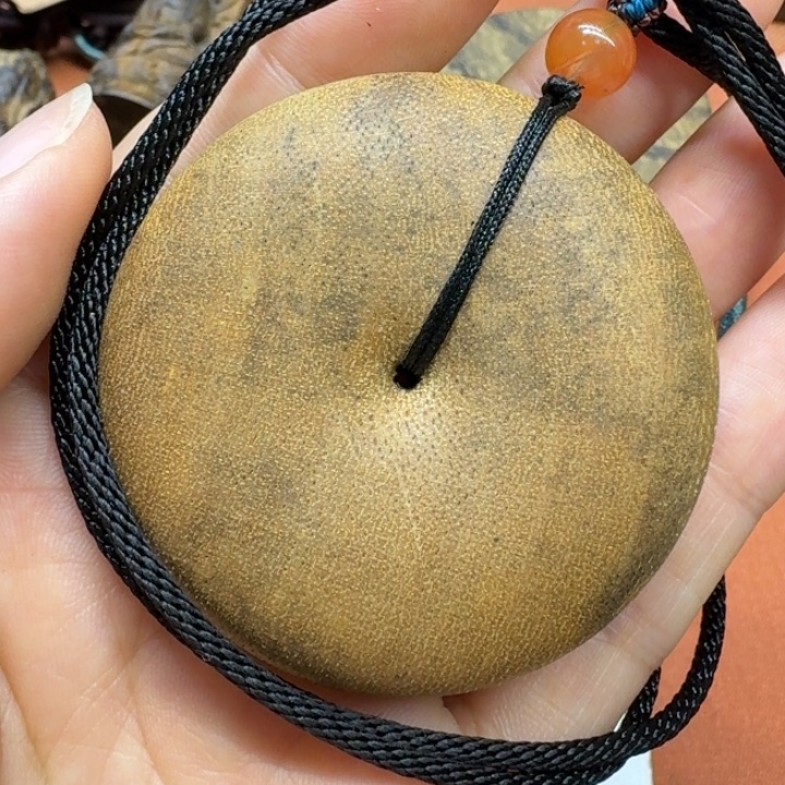 大叶紫檀（黑酸枝木类）