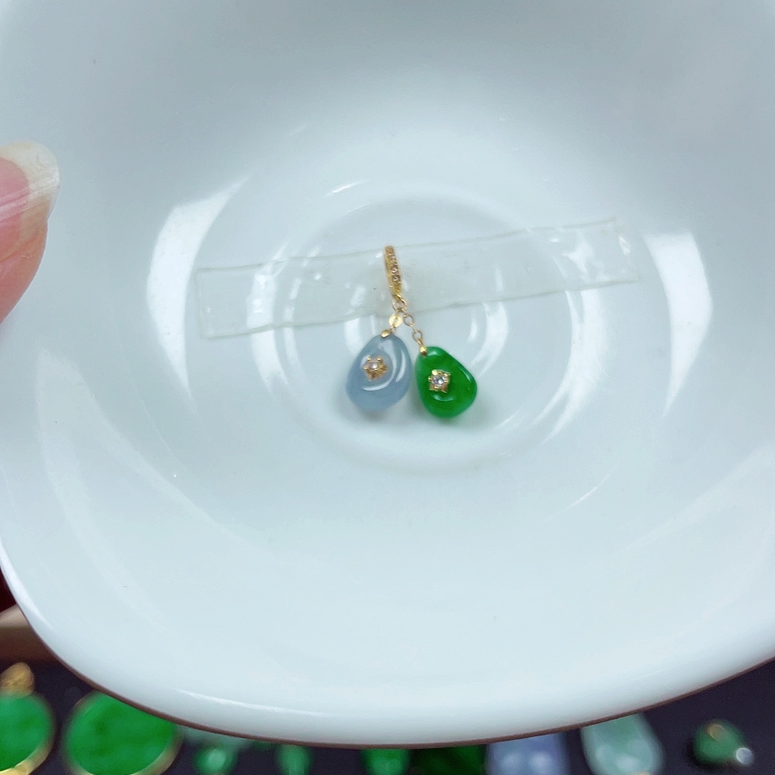 翡翠18K金镶嵌手链天然缅甸翡翠A货卡