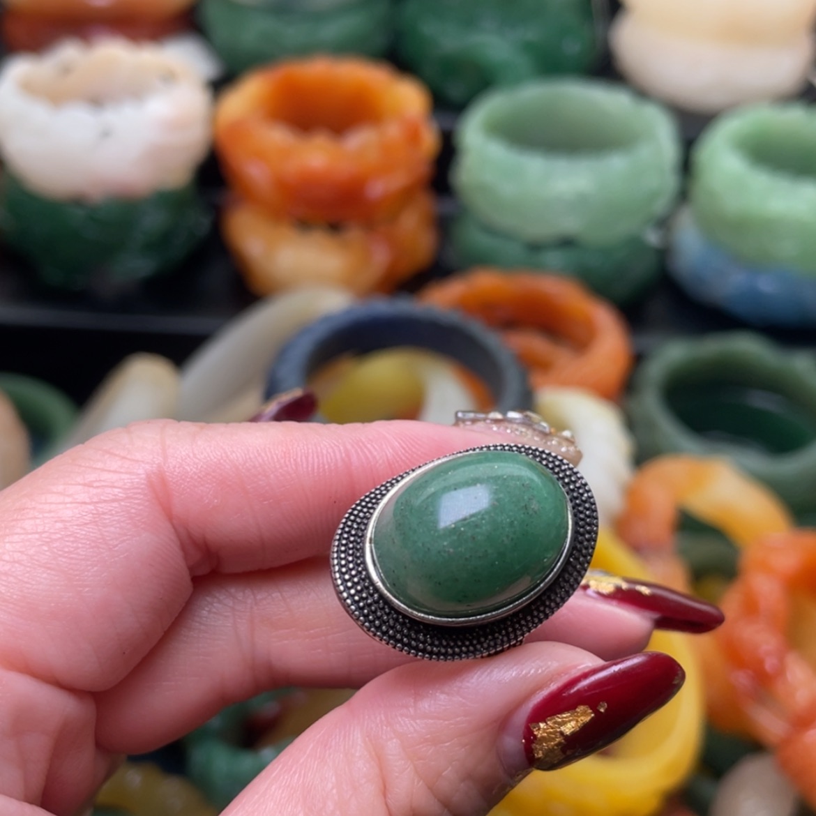 【闪购商品】石英质玉手镯未镶嵌