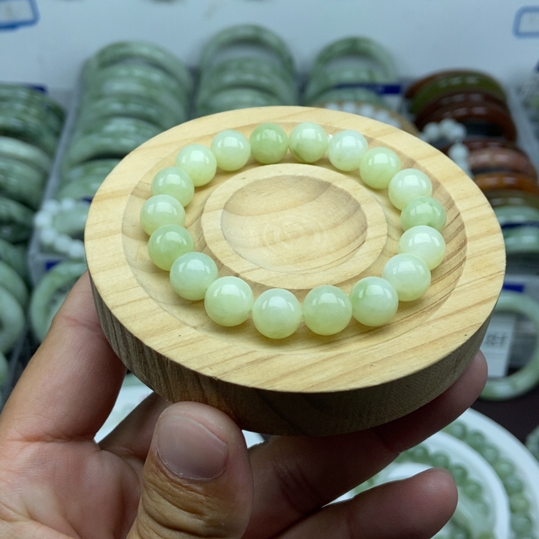 未镶嵌蛇纹石玉手链