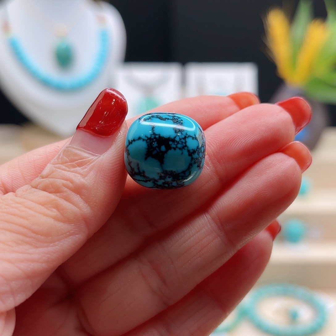 绿松石配饰未镶嵌