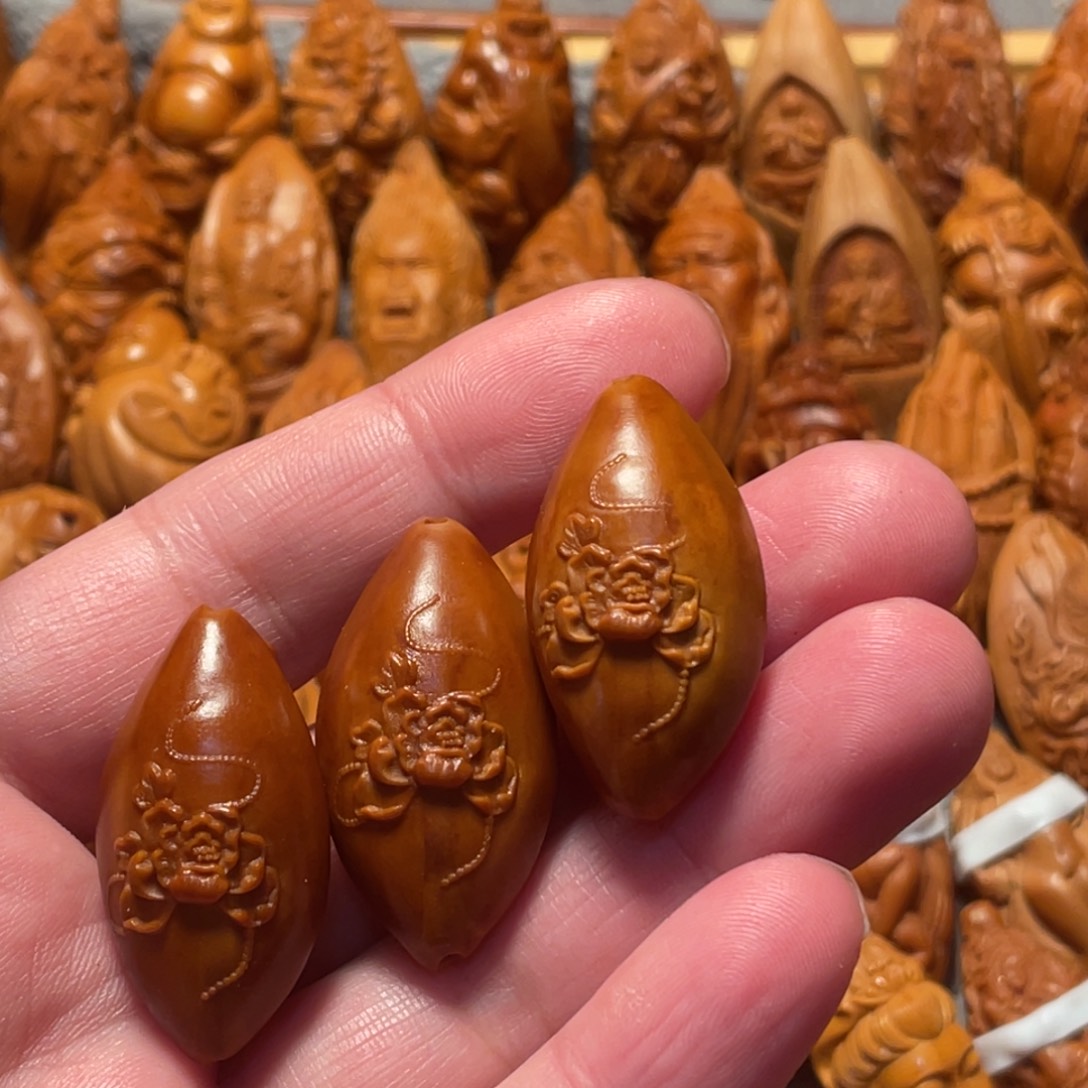 心***渮橄榄核手串/手链西施美女3个微花