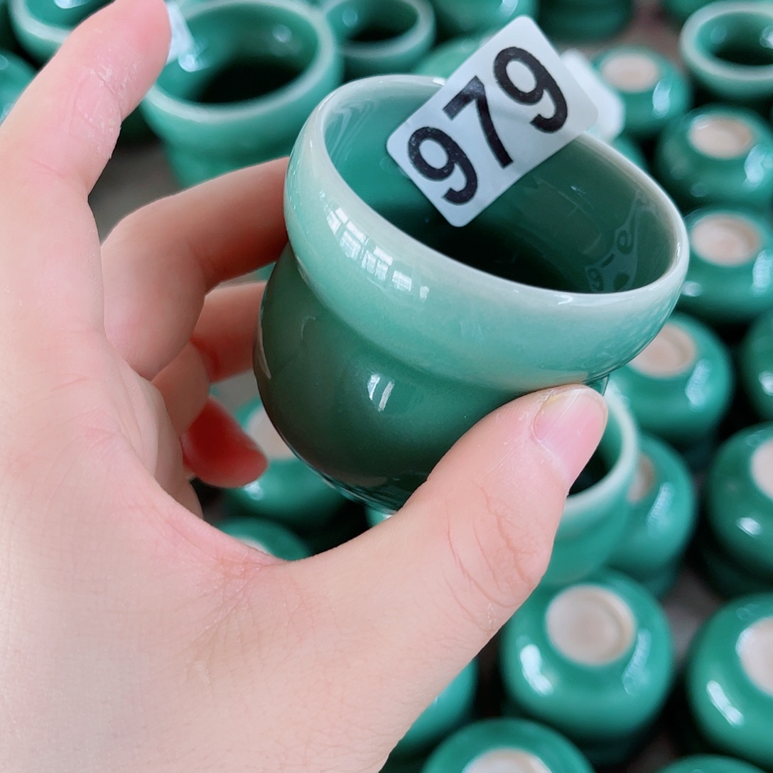 青瓷哈哈斤斤计较斤斤计较