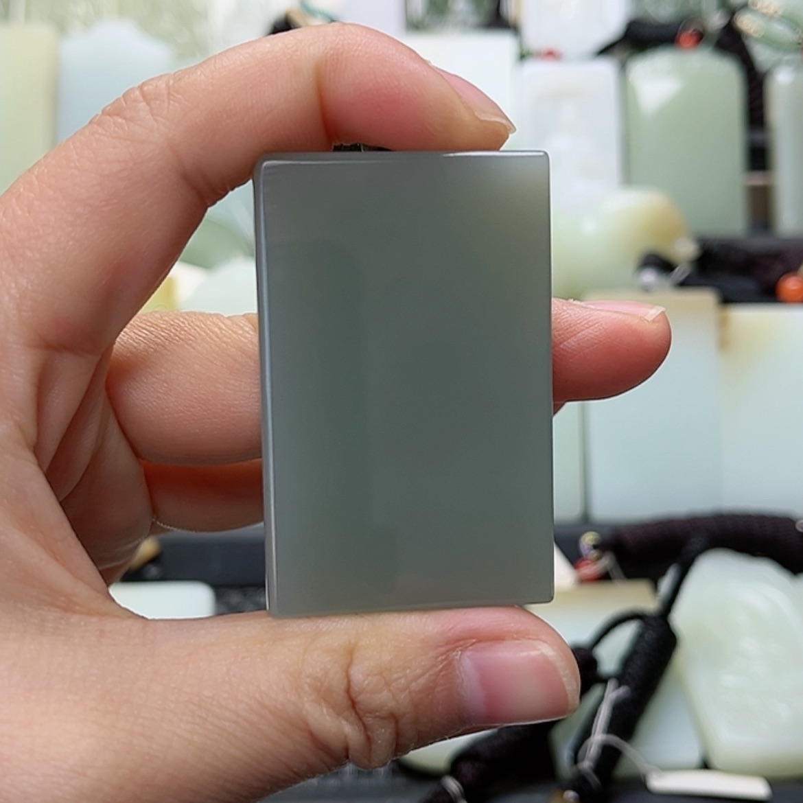 【闪购商品】颈饰未镶嵌和田玉刘****_