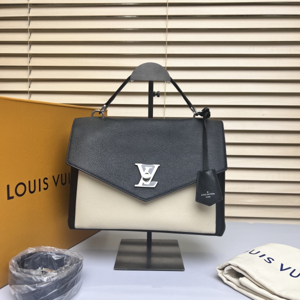 95新/路易威登/包包/市场价25000/250308CZ0026