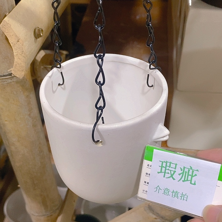摆件多肉瑕疵盆有孔。
