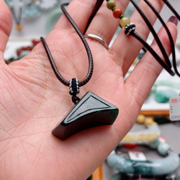 蛇***翡翠未镶嵌手链项链