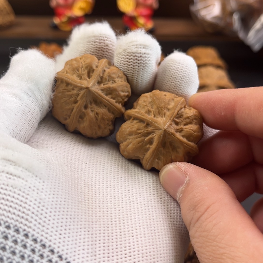 文玩核桃把件云铁四棱骰子