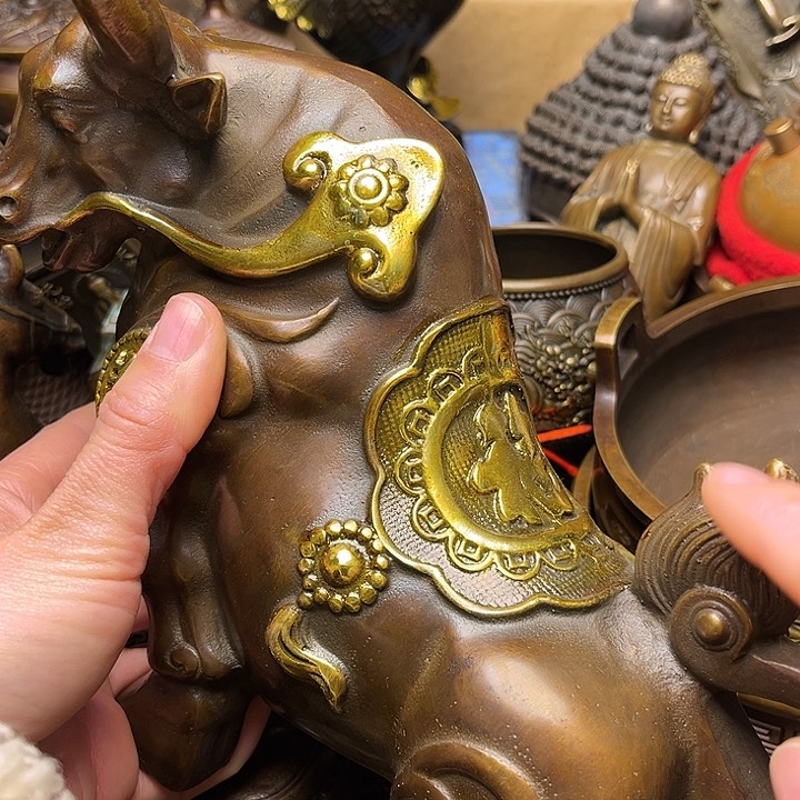 精美铜器批发档口