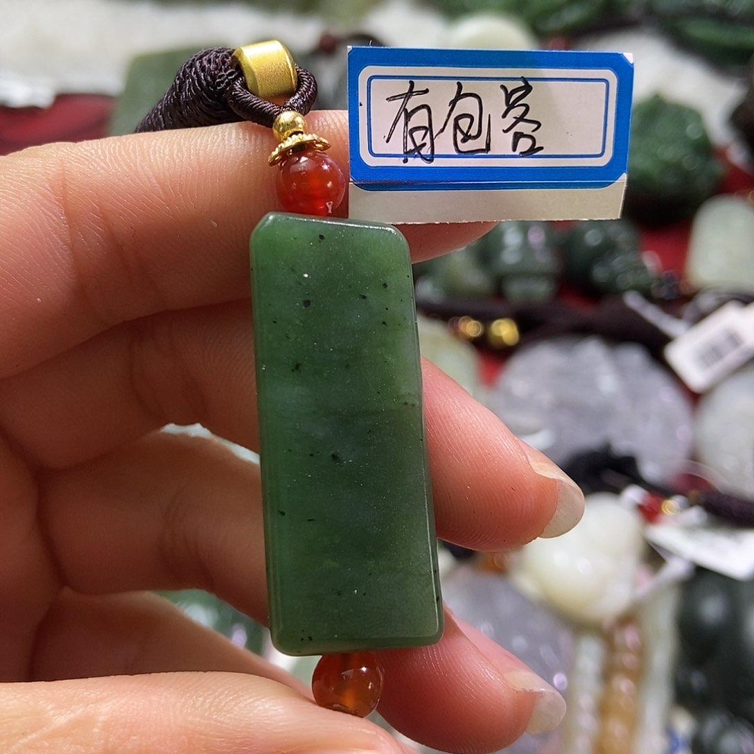 和田玉（糖玉）颈饰未镶嵌