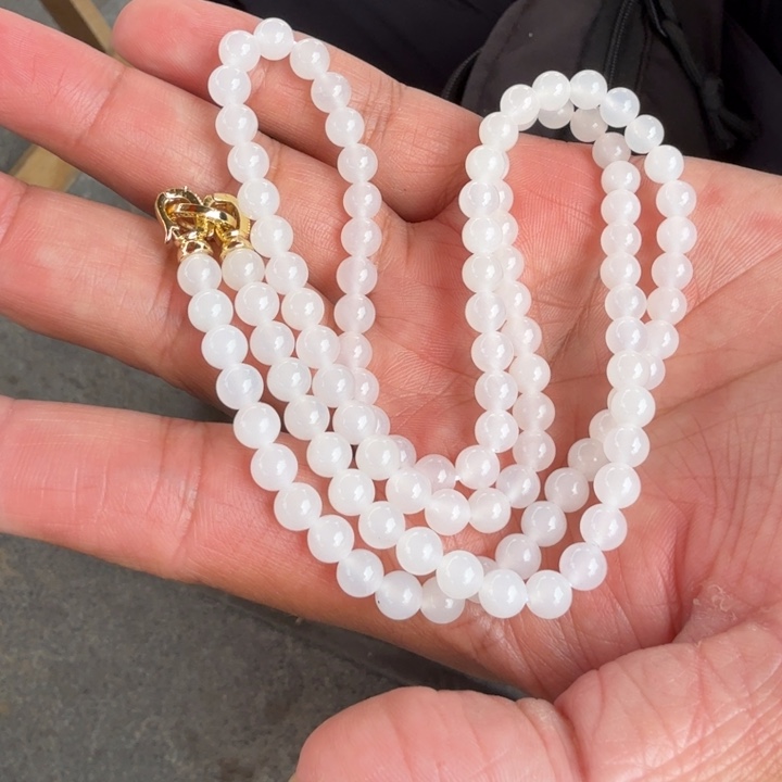 和田玉未镶嵌颈饰多样性，发一件