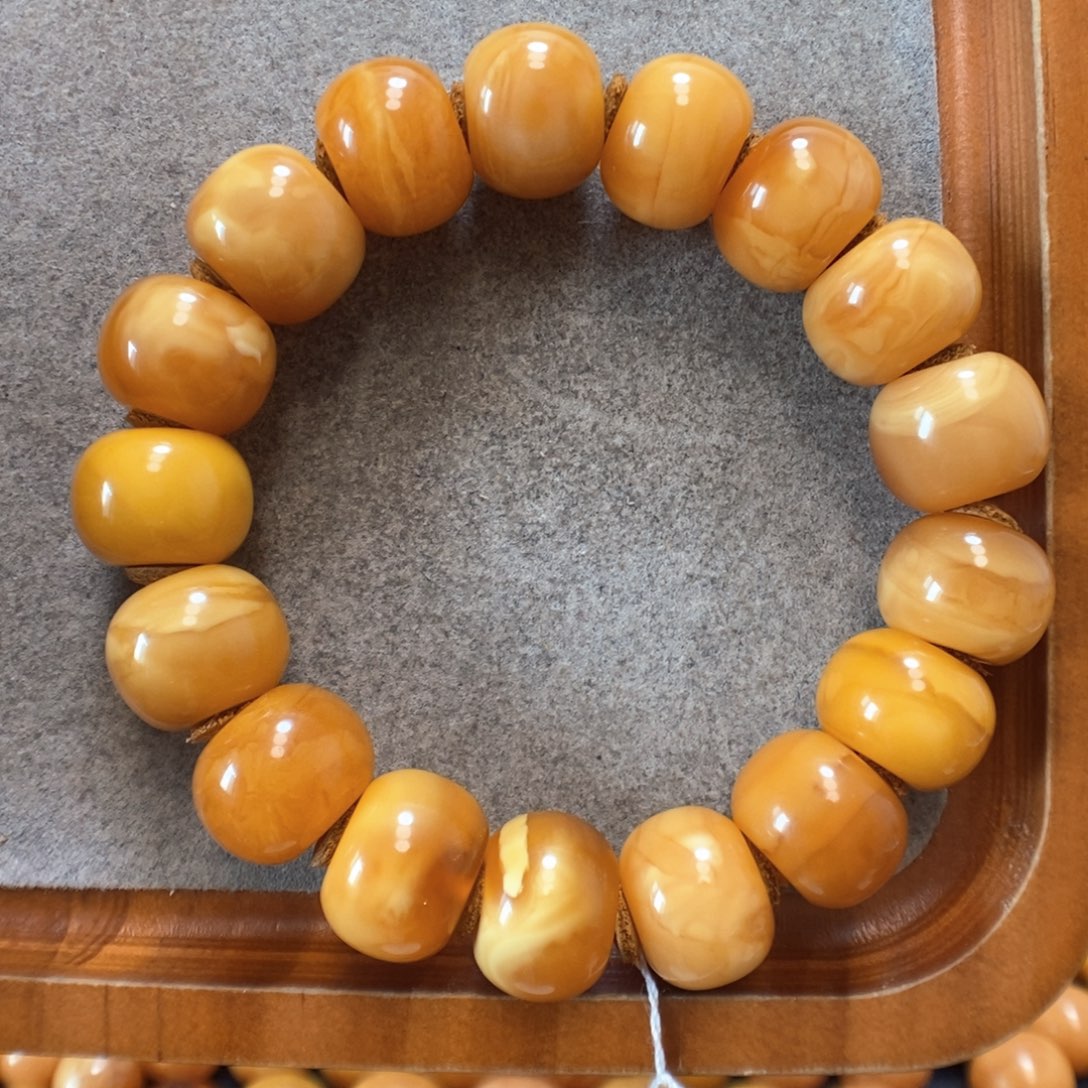 未镶嵌蜜蜡手串蜜蜡
