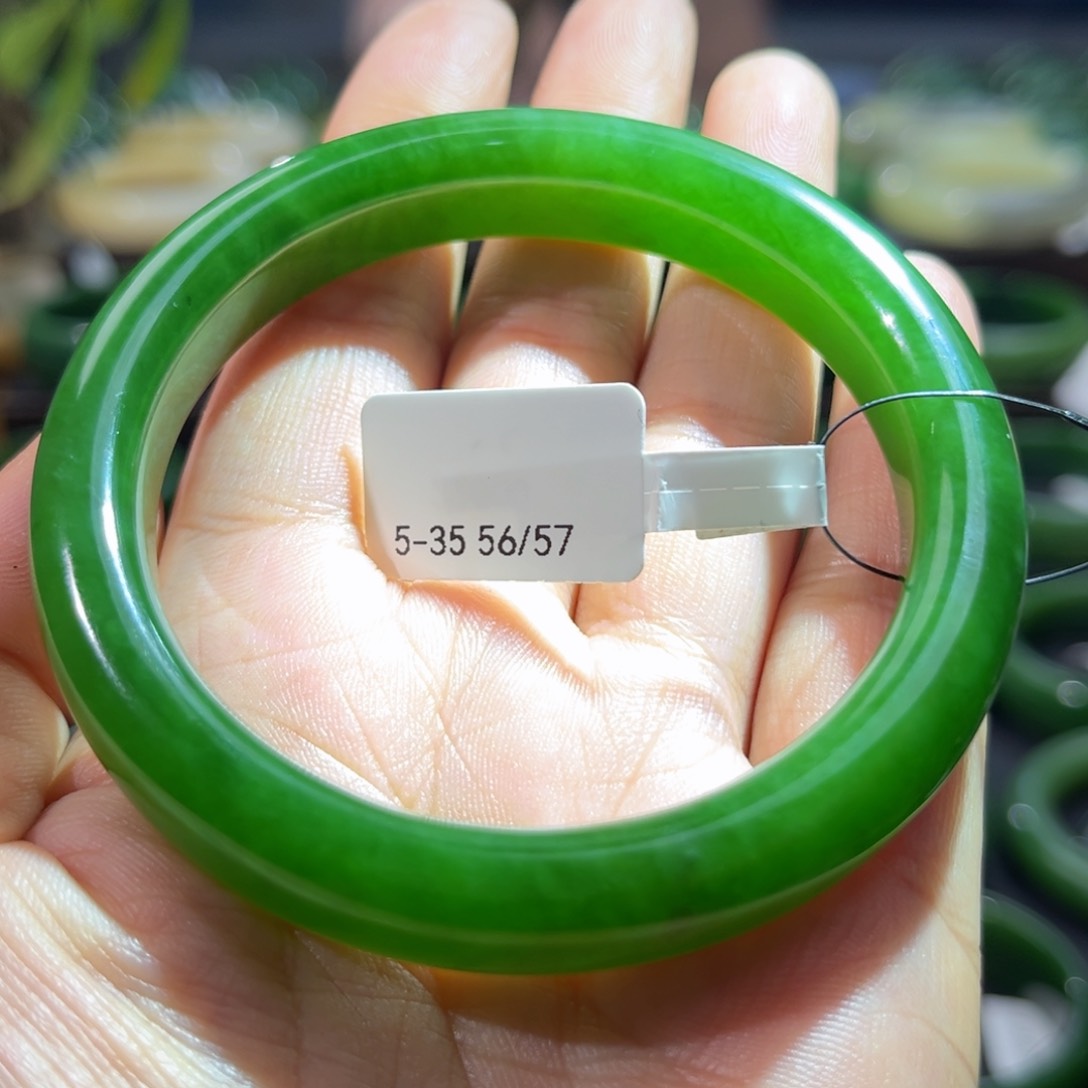 和田玉（碧玉）手镯未镶嵌