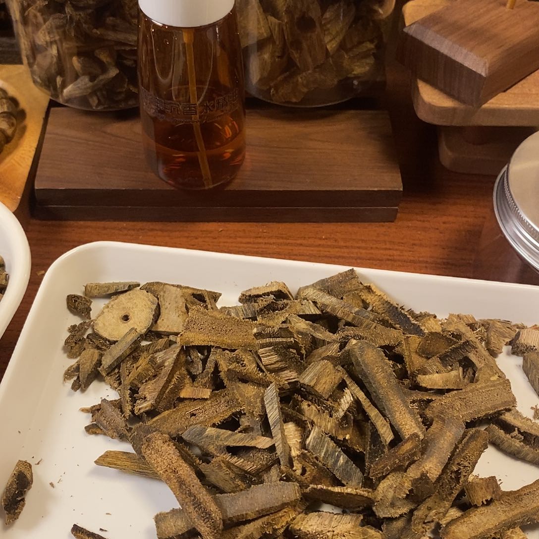 ****道线香金莎叶切片100g