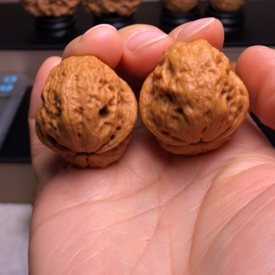 文玩核桃把件玉龙金蟾2