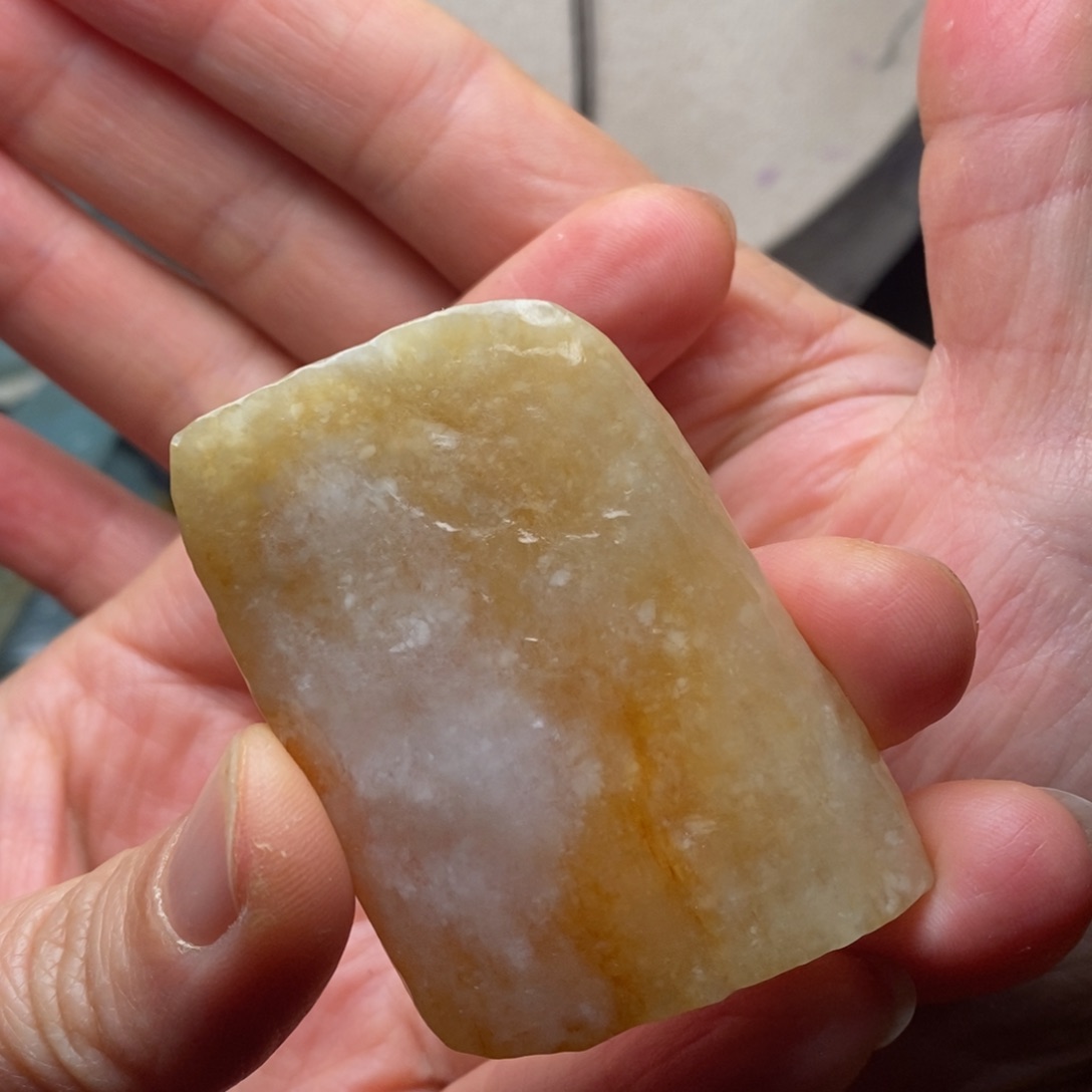 翡翠颈饰未镶嵌天然