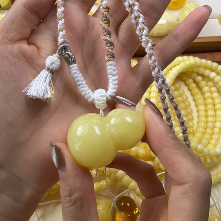 未镶嵌颈饰琥珀琥珀蜜蜡