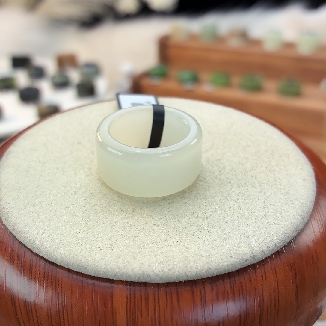 和田玉未镶嵌戒指i120晴水圆切17.7mm