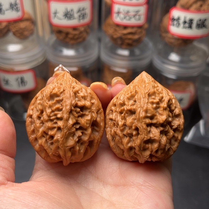 文玩核桃把件大沽石